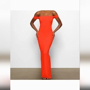 Skins Elegant Off-Shoulder Orange Dress